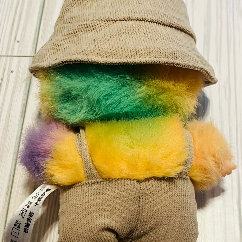 Labubu Prada outfit - Picture 2 of 5